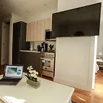 Modern,Cozy 3Bdr/2Ba Getaway In Upper East!