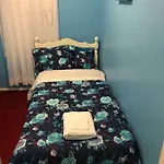 5 Min. From Jfk Guest house