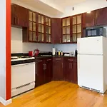 The Pop! Art Penthouse: Safe/Quiet/Family-Friendly
