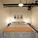 Urban Artistic Loft In The Heart Of Williamsburg