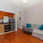 Apartment In Trendy Lower East Side