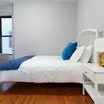 Apartment In Trendy Lower East Side