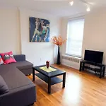 Beautiful Apartment Neat Central Park