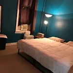 255 Wilson Ave Apartment