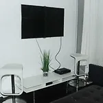 Plush Spacious 1 Bedroom Williamsburg *