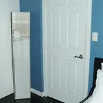 Plush Spacious 1 Bedroom Williamsburg *