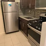 Modern Home: Near Jfk & Laguardia, Food Shops Mall & Train