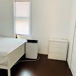 Amazing Private Room In 3 Bedroom Brooklyn