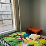Private Room In Sunnyside ,21 Minutes To Times Square