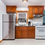 Sleep 10! True 4 Bedroom Apartment - 30 Mins To Midtown Manhattan