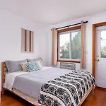 Sleep 10! True 4 Bedroom Apartment - 30 Mins To Midtown Manhattan