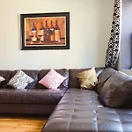 Home In Nyc Near All Transportation