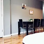 Home In Nyc Near All Transportation