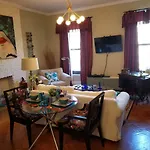 Cozy Fully Furnished Apartment Near Prospect Park & Public Transport