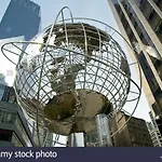 Fifth Avenue Ultra Luxurious Large 3 Bedroom - Domenico Vacca Building - Gym /Doorman/Elevator