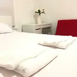 A Clean, Comfortable Private Room
