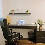 Superb Green Apt In Center Of Nyc