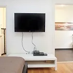 Greenpoint Exclusive 30 Day Rentals
