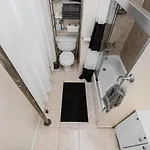 Elevate In Times Square - 2br Within Walking Distance To Times Square New York