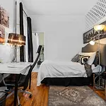 Apartment Elevate In Times Square - 2br Within Walking Distance To Times Square