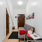 Elevate In Times Square - 2br Within Walking Distance To Times Square *