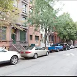 Small Studio Apartment In Private Townhouse
