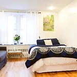 Small Studio Apartment In Private Townhouse