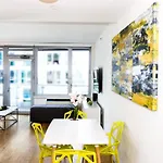 Amazing 2 Bedrooms River Views Close To Central Park