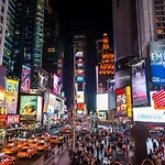 Upscale, Large, High-Ceilings, Mid-Town Doorman Nyc Apartment Centrally Located