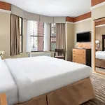 Hotel The At Fifth Avenue