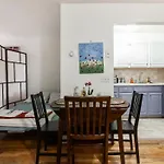 Love Your Stay! Comfy For Up To 4 Guests!