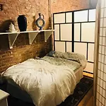 Auntyhouseinmanhattan