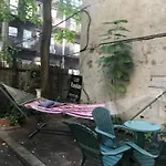 Auntyhouseinmanhattan