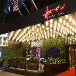 Henri Hotel