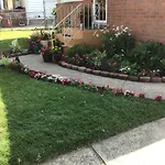 Beautiful Room Near Jfk And Close To Laguardia Airports