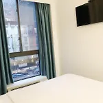 837 2* New York