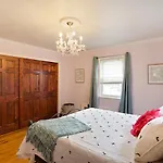 Nyc Stay Longer For Less Guesthouse