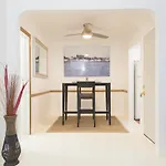 Art Gallery Suites Jfk Airport