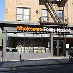 Cozy Retreat On Atlantic Ave