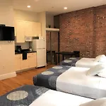 Midtown Manhattan Apartment