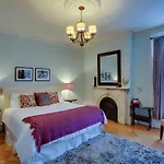 Akwaaba Mansion Bed & Breakfast