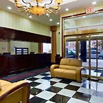 Hillcrest Near Jfk Airtrain Hotel