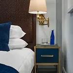 Merrion Row And Public House 4*
