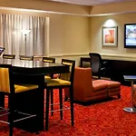 Laguardia Airport Marriott 4*