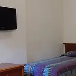 Americana Hotel 2*