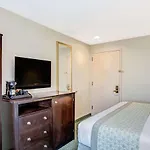 Hillcrest Near Jfk Airtrain Hotel