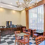 Hillcrest Hotel Near Jfk Airtrain