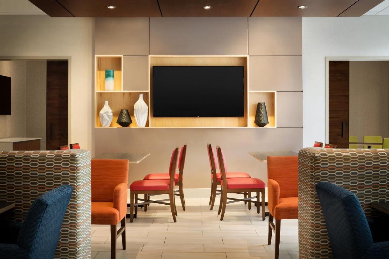 Express - Jamaica - Jfk Airtrain - Nyc By Ihg Hotel