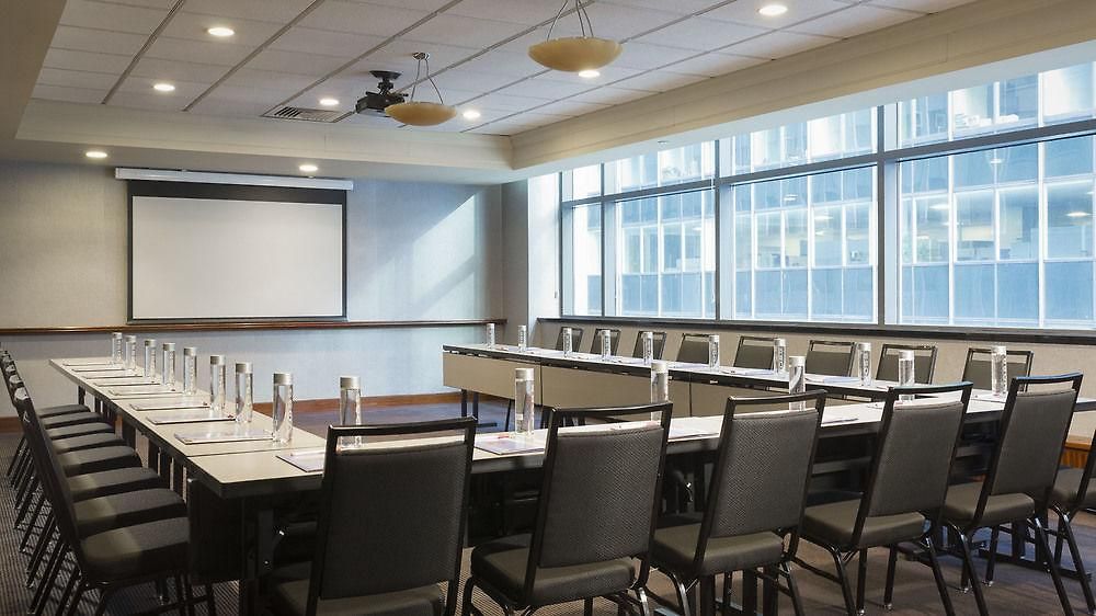 Hotel By Marriott Manhattan/times Square 4*
