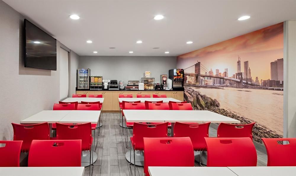 Hotel Red Lion And Brooklyn